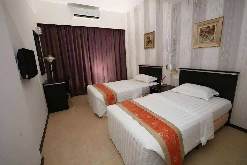 Ritz Garden Hotel Ipoh Exterior photo