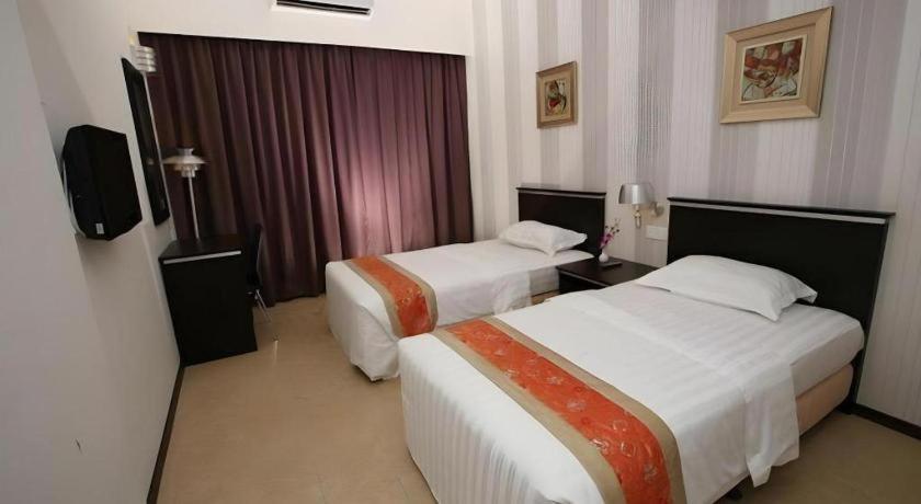 Ritz Garden Hotel Ipoh Exterior photo
